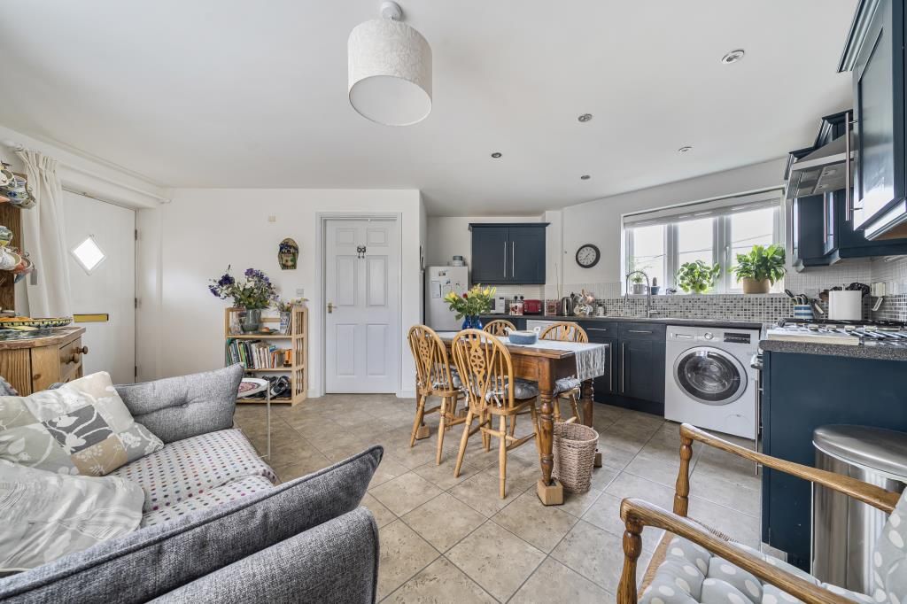 Property photo 3 of 24 Kitchen