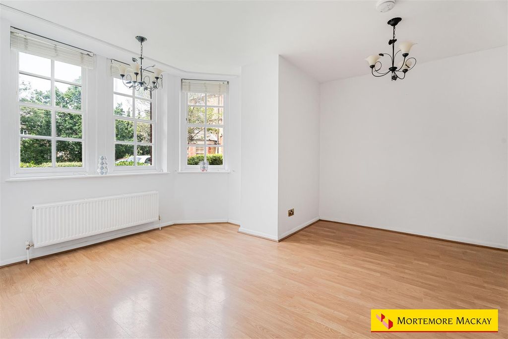 Property photo 3 of 19 3_85243_Watermarked.Jpg