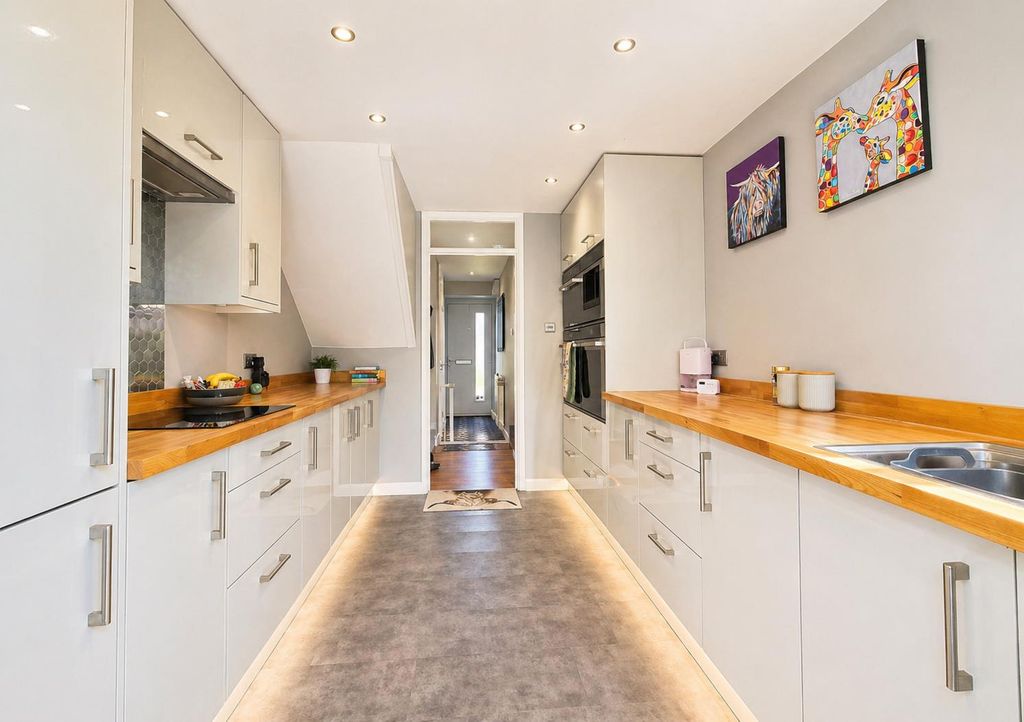 Property photo 2 of 18 10.Png