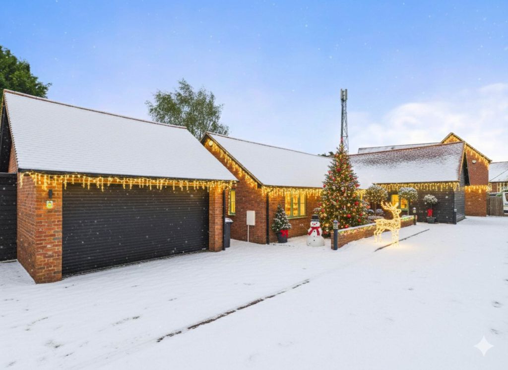 Property photo 1 of 39