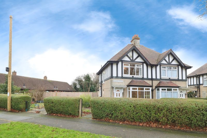 Property photo 1 of 10 Photo 8