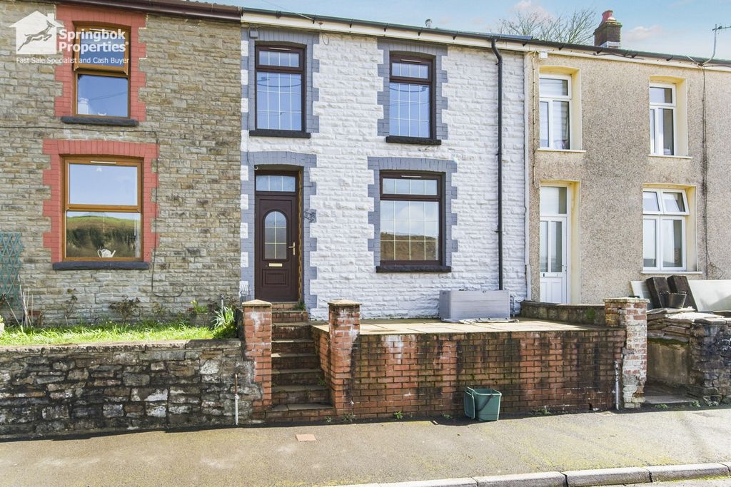 Property photo 1 of 13 Front View