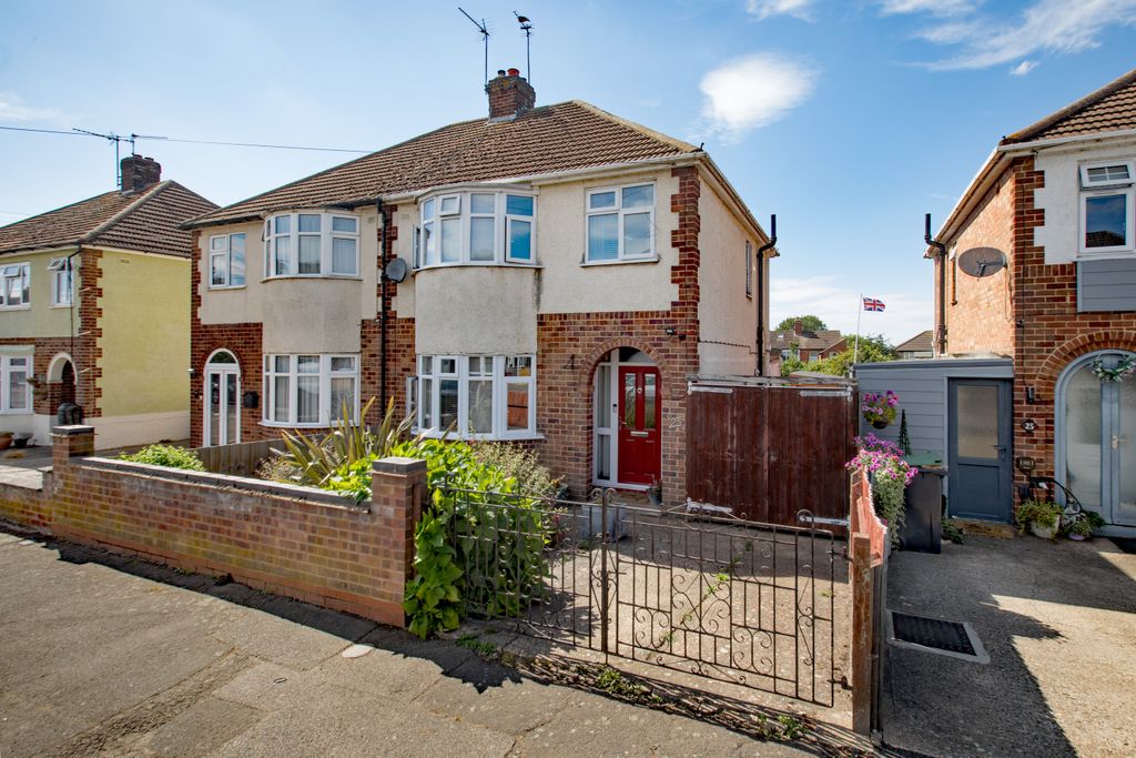 Property photo 1 of 29