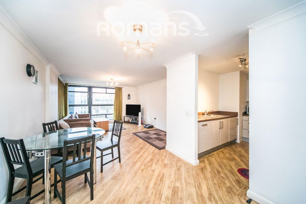 Property photo 2 of 9 04A01524-4E32-475A-8