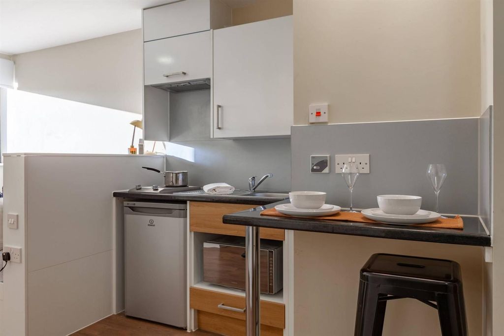 Additional image 4 of 1 bed flat to rentDean Street, Bangor LL57