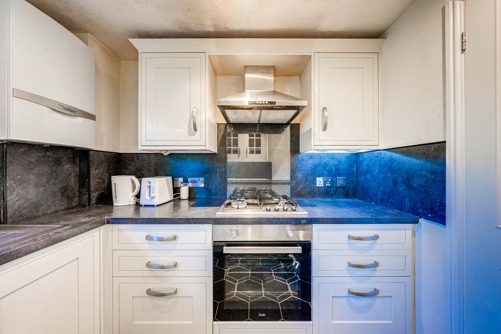 Property photo 3 of 32 A7S08907Hdr
