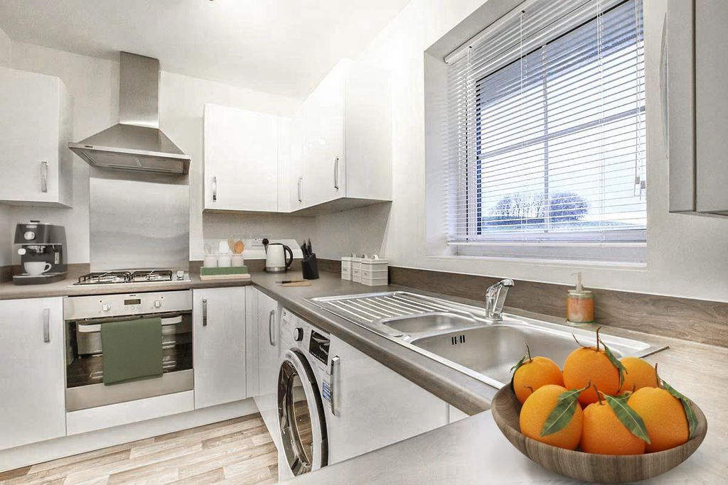 Property photo 2 of 9 Kitchen