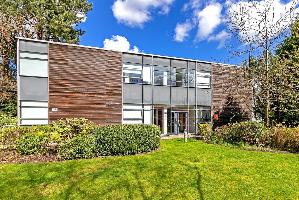 Property photo 1 of 15 1Meddcourt-6.Jpg