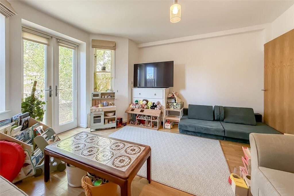 Property photo 3 of 12