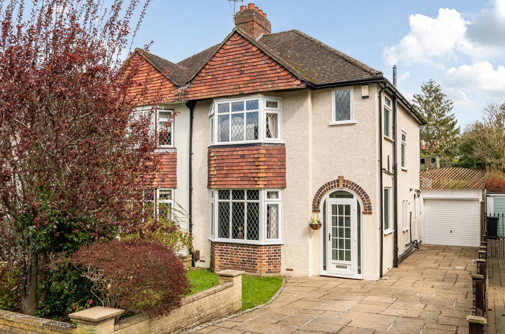 Property photo 2 of 18 1433171-20-69c3d3...