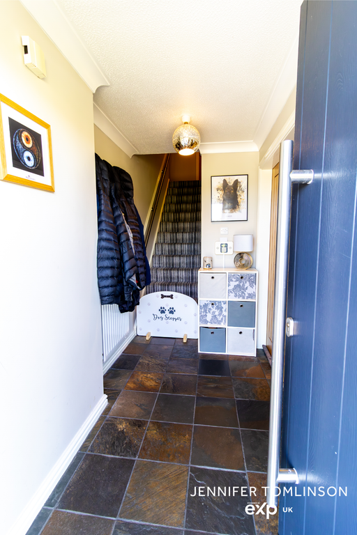 Property photo 2 of 25