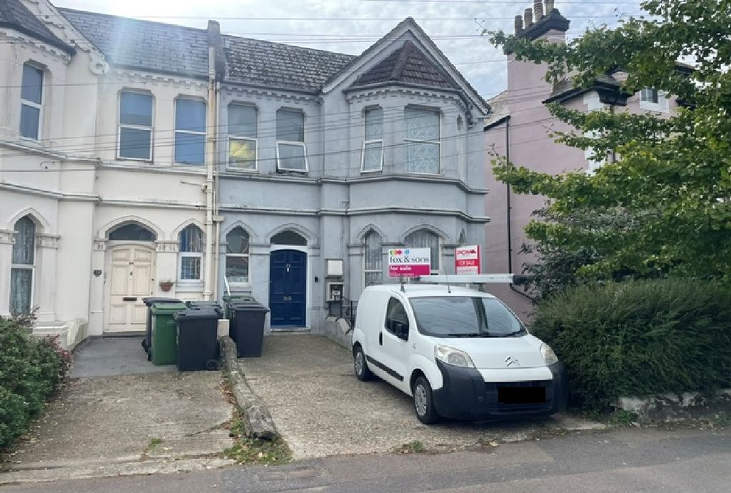 Property photo 1 of 1