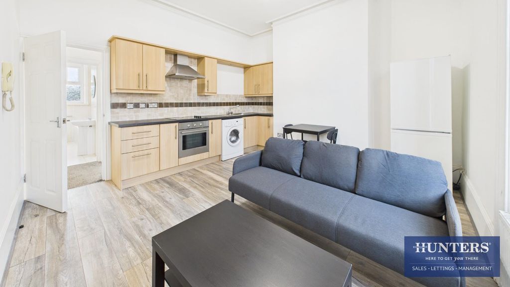 Property photo 3 of 10 Sitting Room/Kitchen