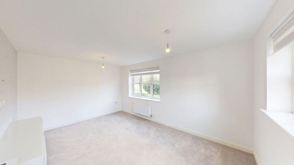 Property photo 2 of 15 Lounge