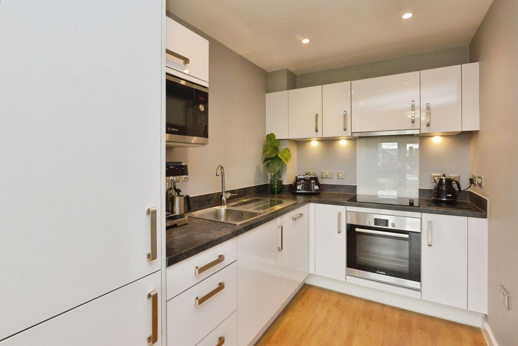 Property photo 2 of 16