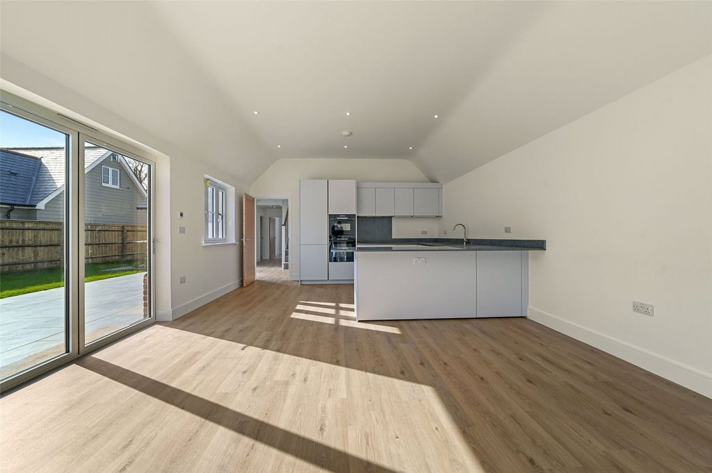 Property photo 2 of 17 Picture No. 07