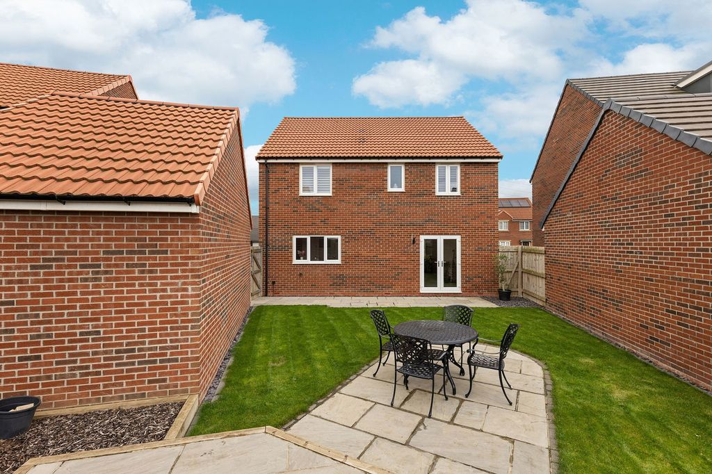 Property photo 3 of 26