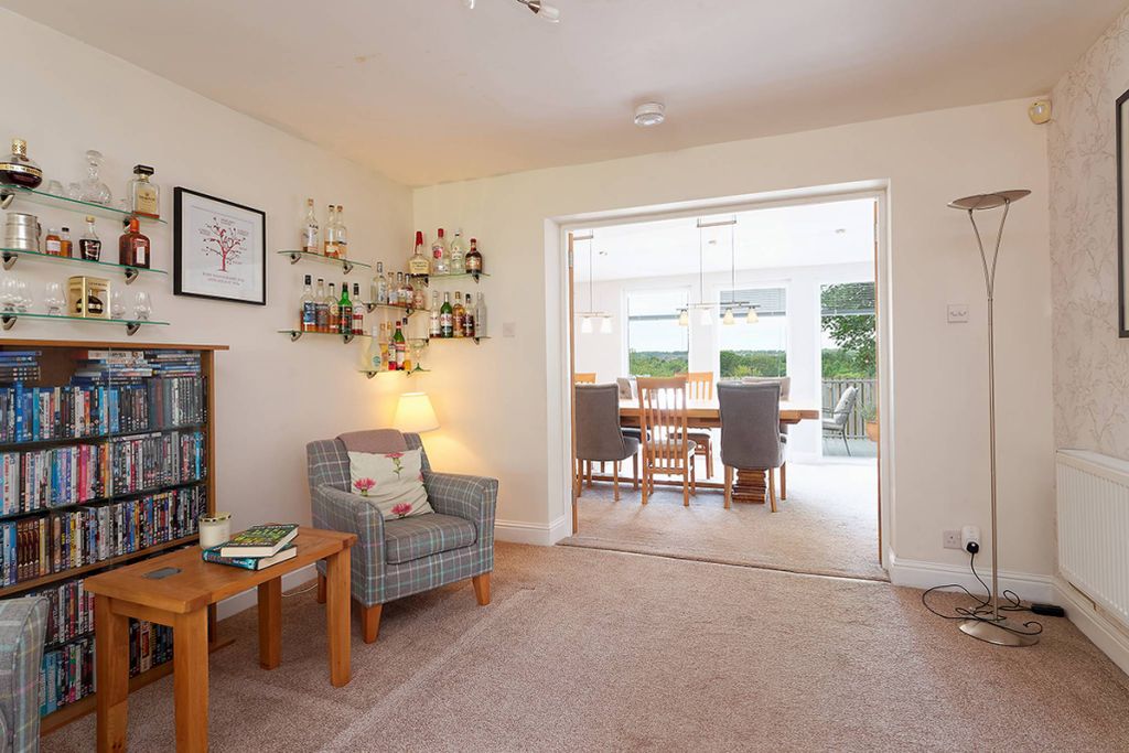Property photo 3 of 30