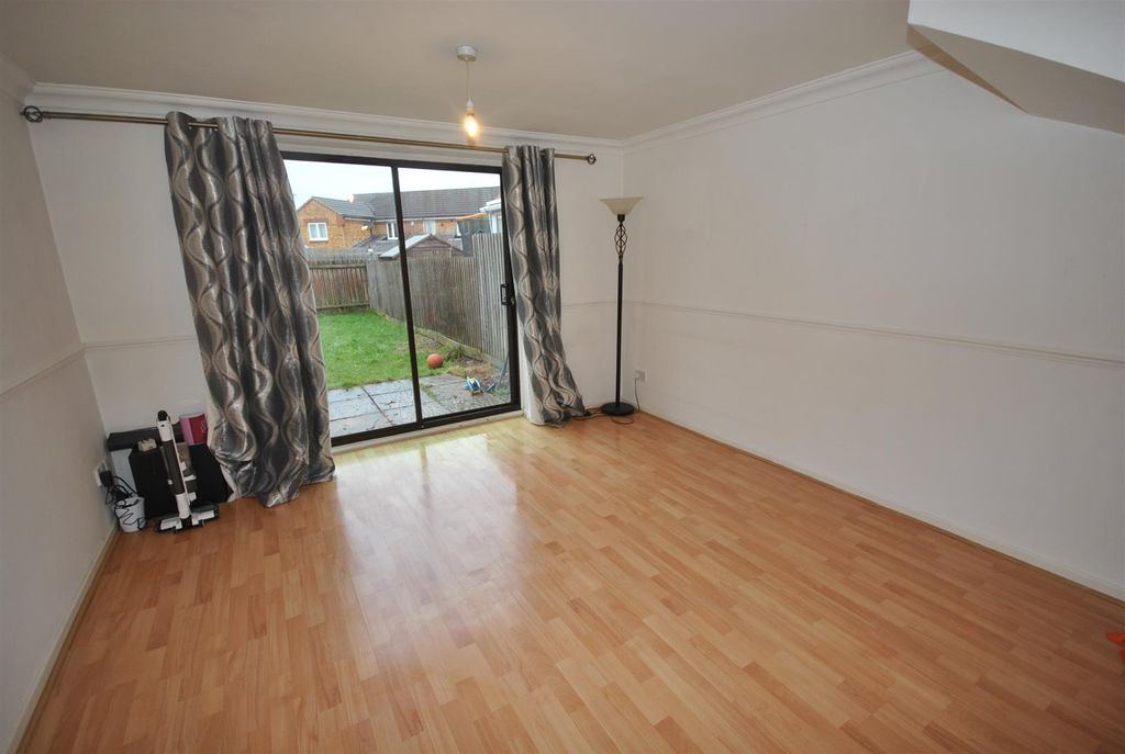 Property photo 2 of 7 Lounge/Diner