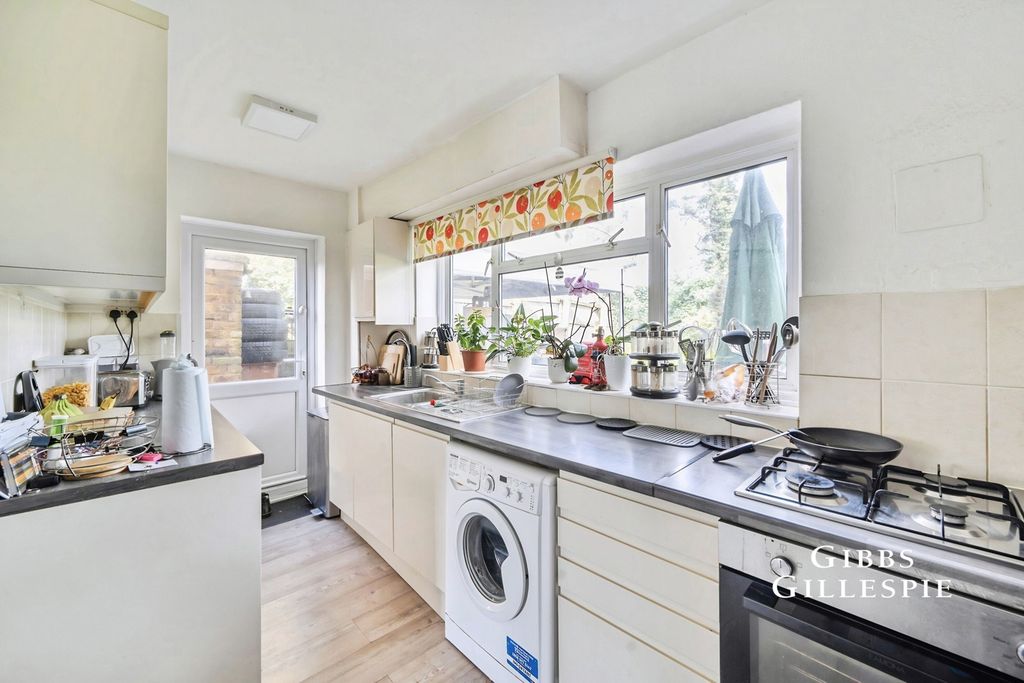 Property photo 3 of 16 Pbox-Img.Jpg