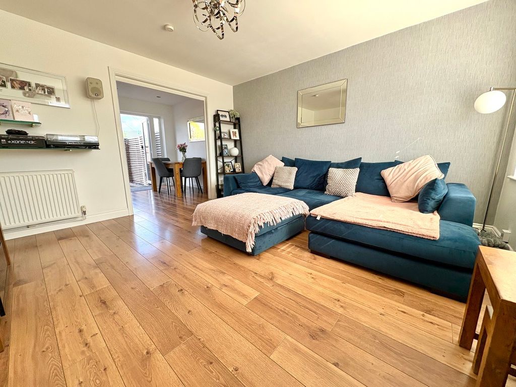 Property photo 2 of 26