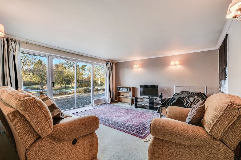 Property photo 3 of 20 Family Room/Bed 4