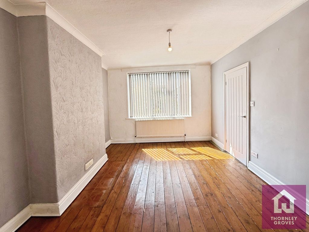Property photo 2 of 12 Pbox-Img.Jpg