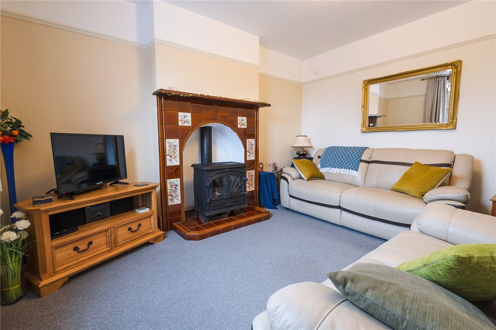 Property photo 3 of 51 Picture No. 09