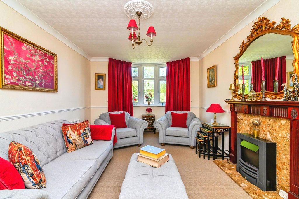 Property photo 3 of 21 Pbox-Img.Jpg