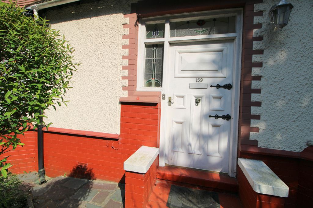 Property photo 2 of 28