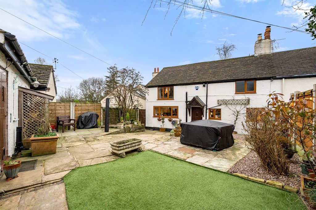 Property photo 2 of 22 Garden