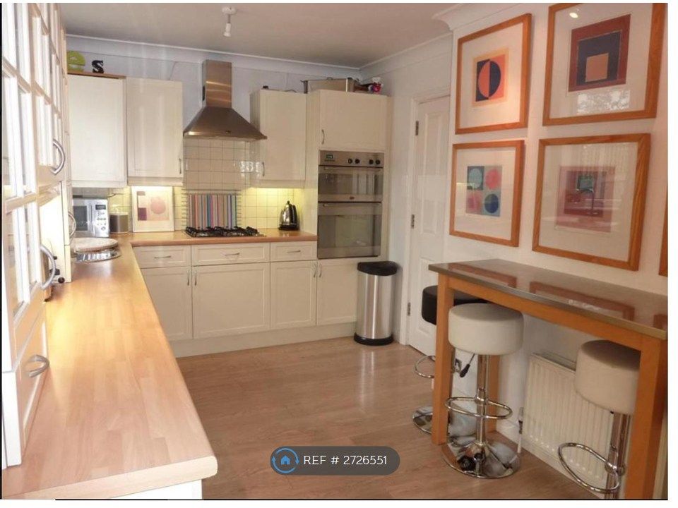 Property photo 2 of 13 Kitchen