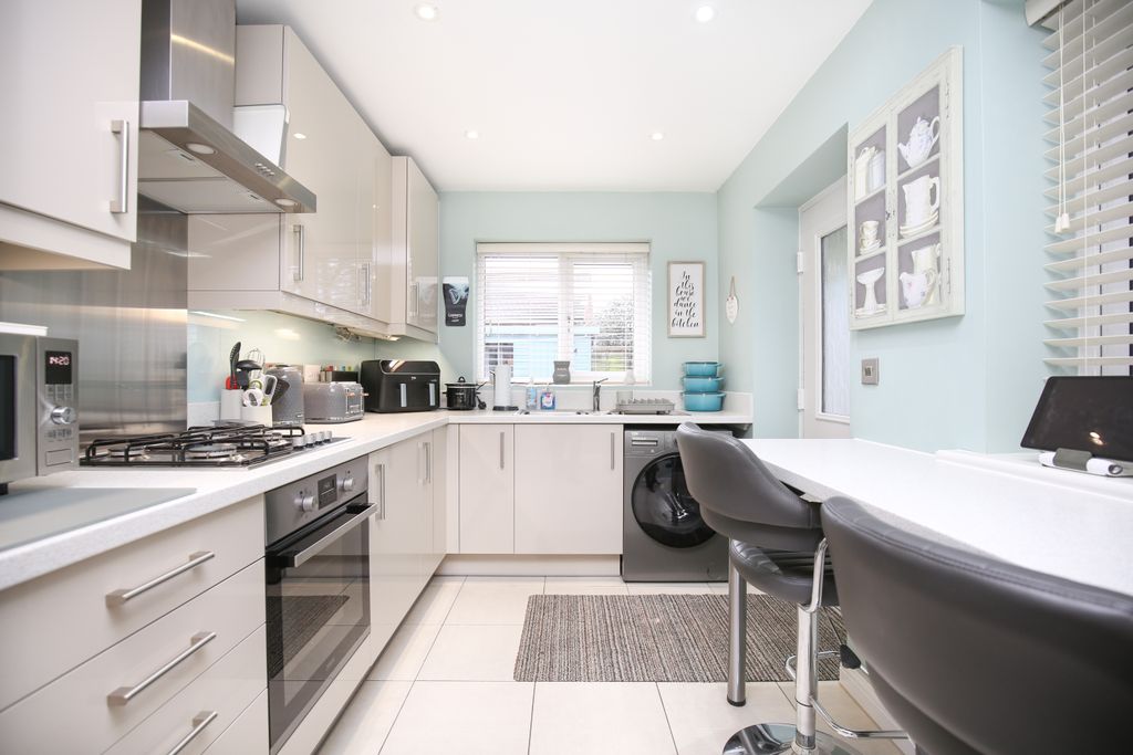 Property photo 2 of 12 Mw-2903