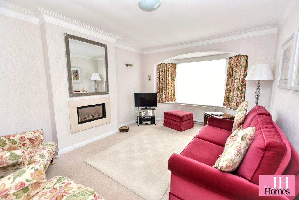 Property photo 2 of 23