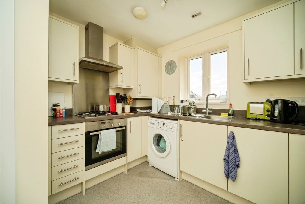 Property photo 2 of 17 Photo