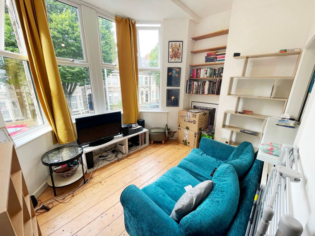Property photo 1 of 6