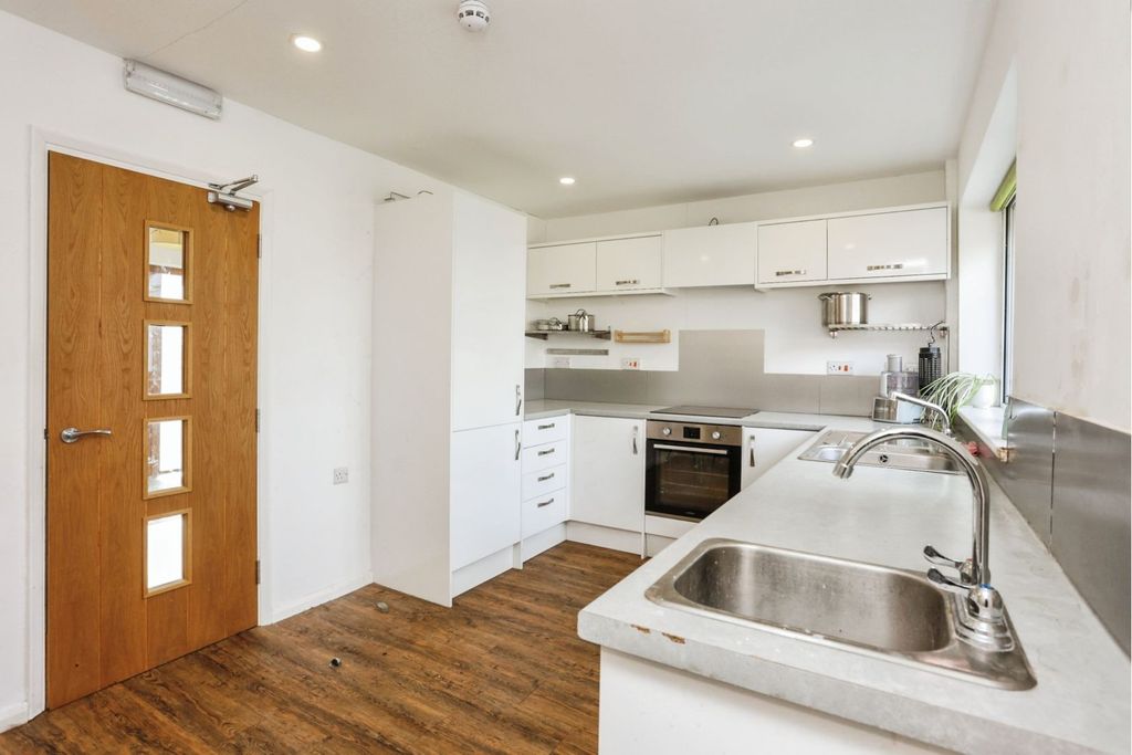 Property photo 1 of 15 Kitchen