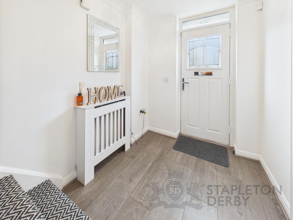 Property photo 2 of 28 Cam04709G0-Pr0215-Still005.Jpg