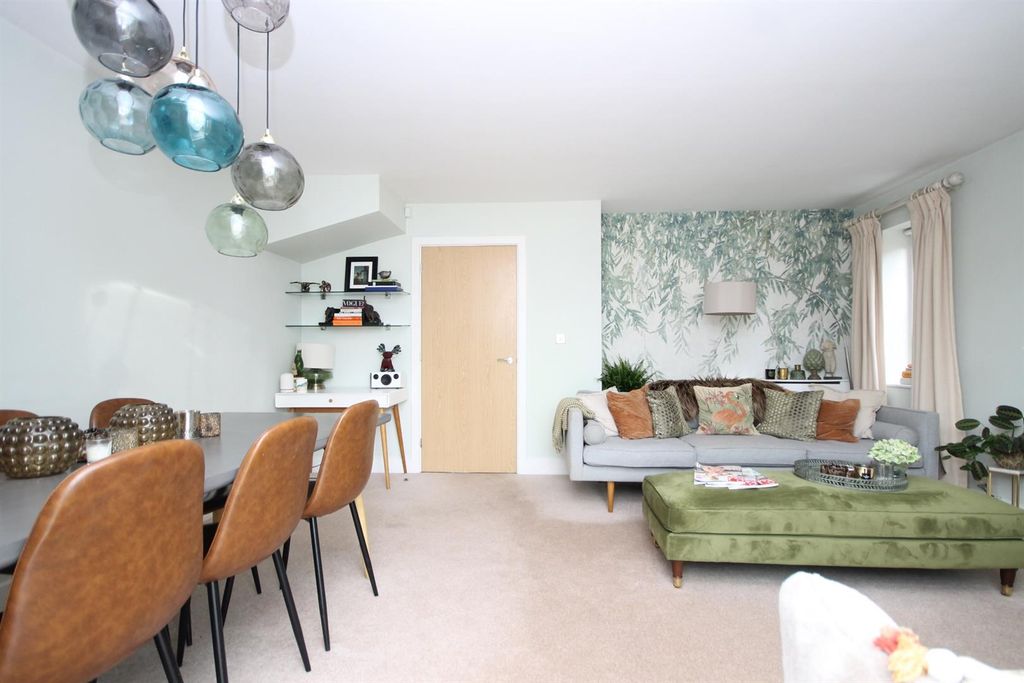 Property photo 3 of 16 .Dining.Jpg