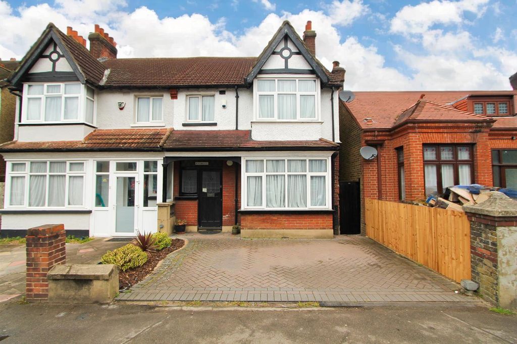 Property photo 1 of 24 Fda1Dbf3-3674-4c1F-97Ef-52237E25E32A.Jpg