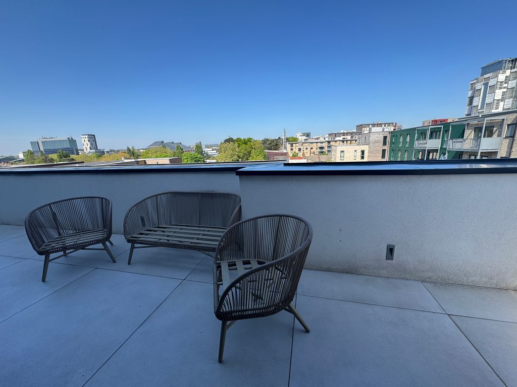 Property photo 3 of 9