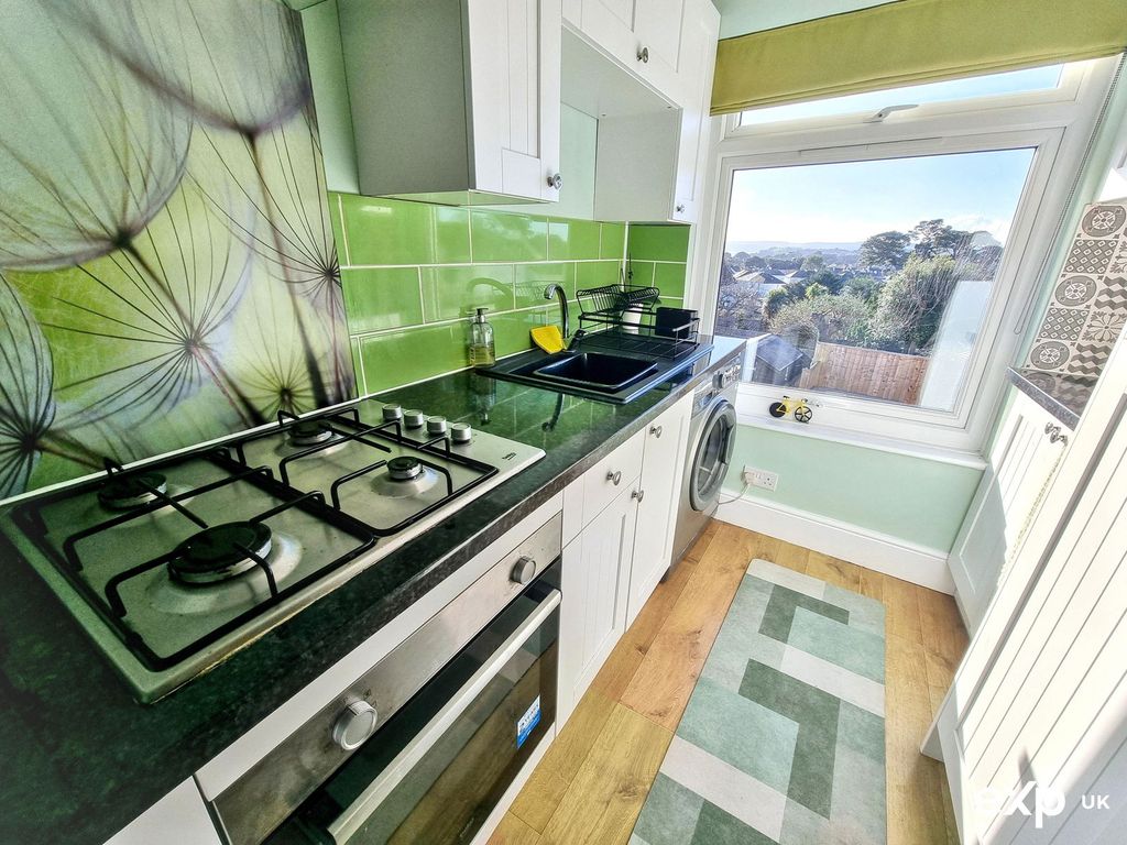 Property photo 3 of 24