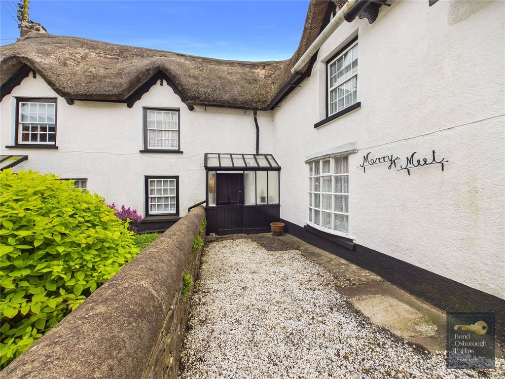 Property photo 2 of 29 Picture No. 48