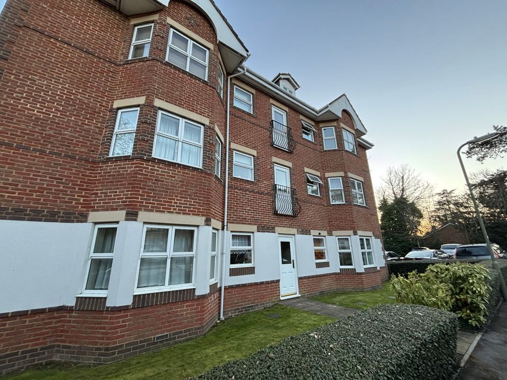 Property photo 1 of 9