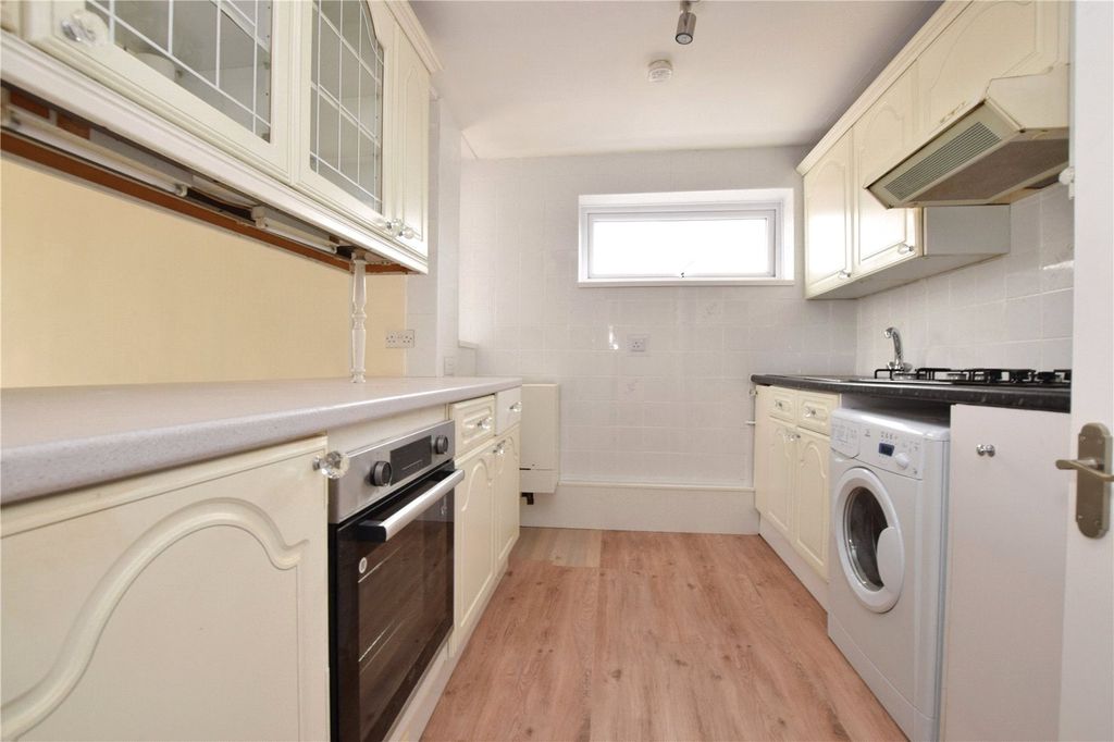 Property photo 2 of 7 Picture No. 08