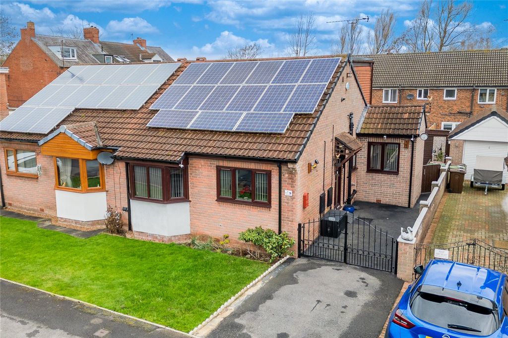 Property photo 1 of 27 Picture No. 02