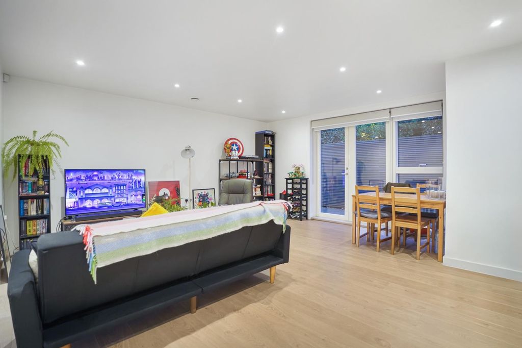 Property photo 3 of 12 3.Jpg