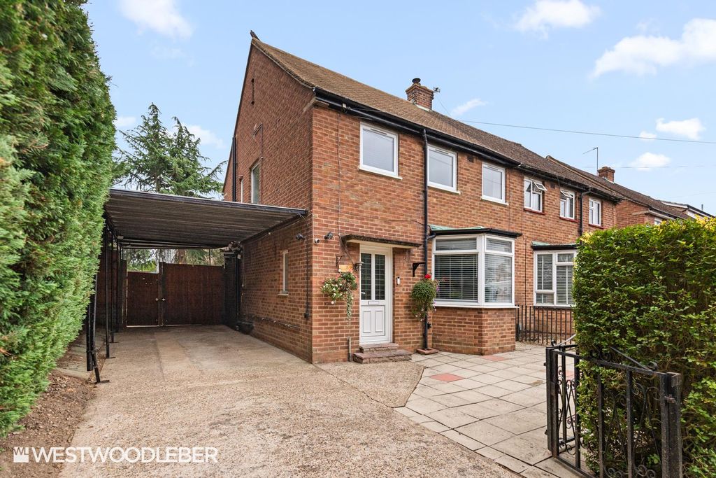 Property photo 1 of 28 Learoad_28.Jpg