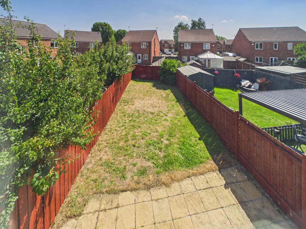 Property photo 3 of 12