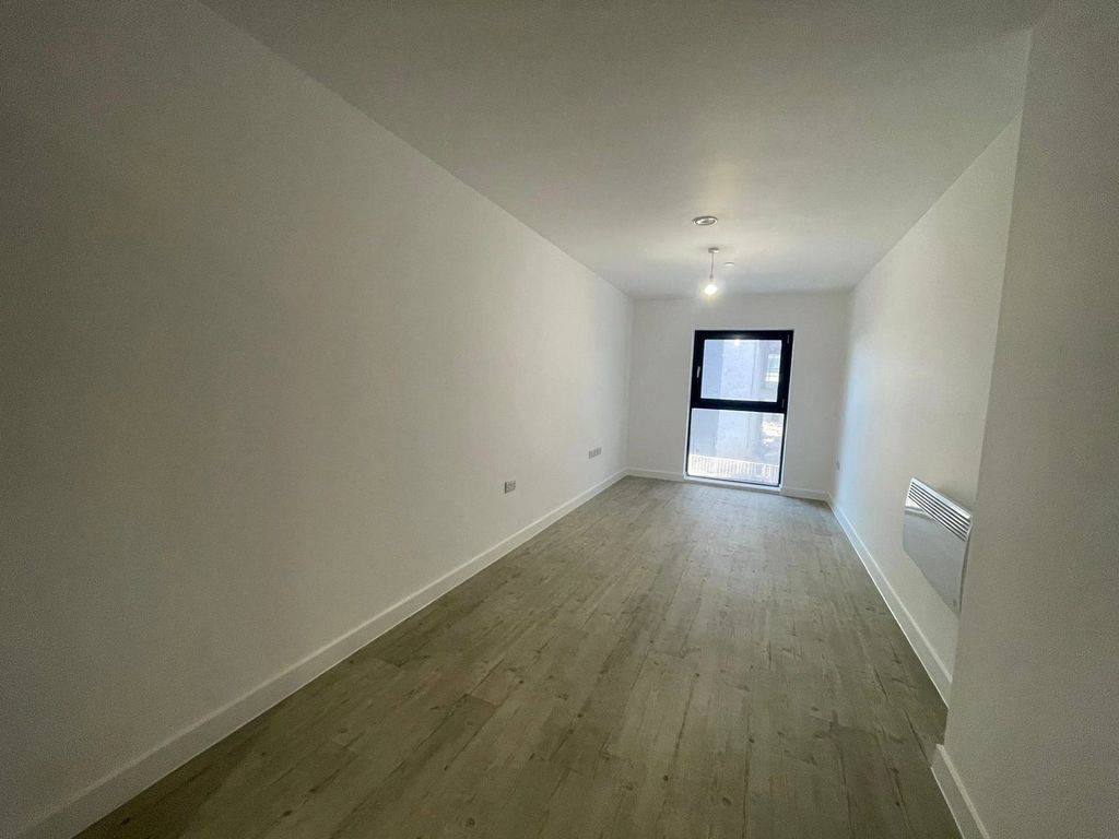 Property photo 2 of 5 Living Room